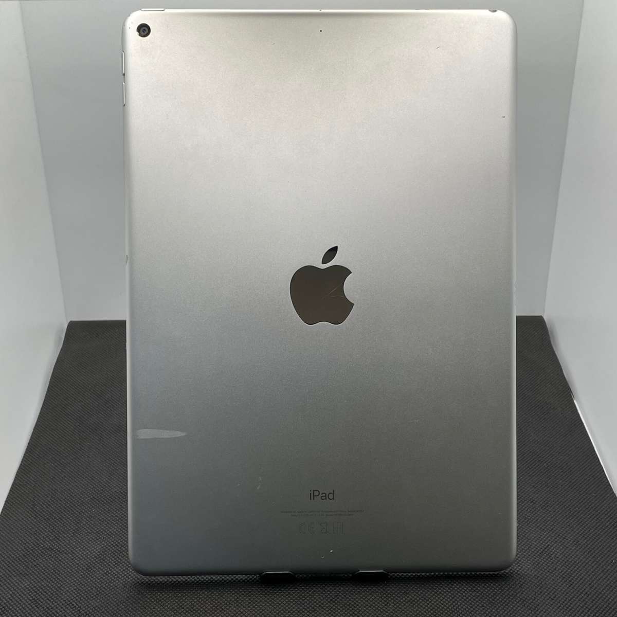 iPad Air 3rd Gen 64GB (Wi-Fi Only) Silver - Bright Spots | LCD Lines | Dim Backlight