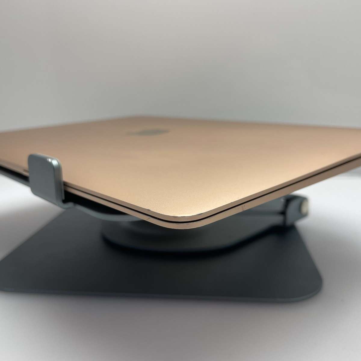 Apple Macbook Air "M1" 8CPU/7GPU 13-Inch (2020) 8GB RAM 256GB SSD Rose Gold (12 Month Warranty) -...