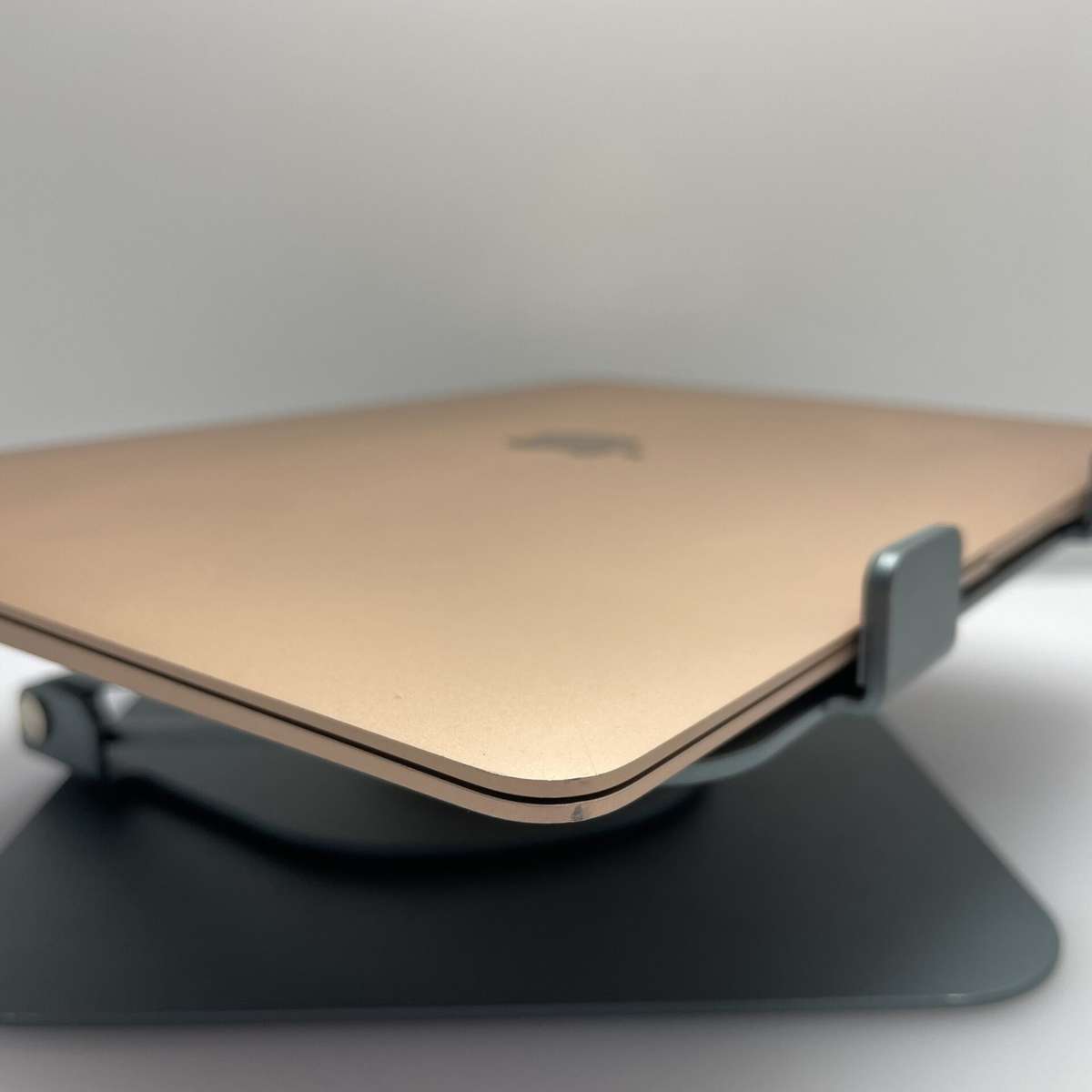 Apple Macbook Air "M1" 8CPU/7GPU 13-Inch (2020) 8GB RAM 256GB SSD Rose Gold (12 Month Warranty) -...