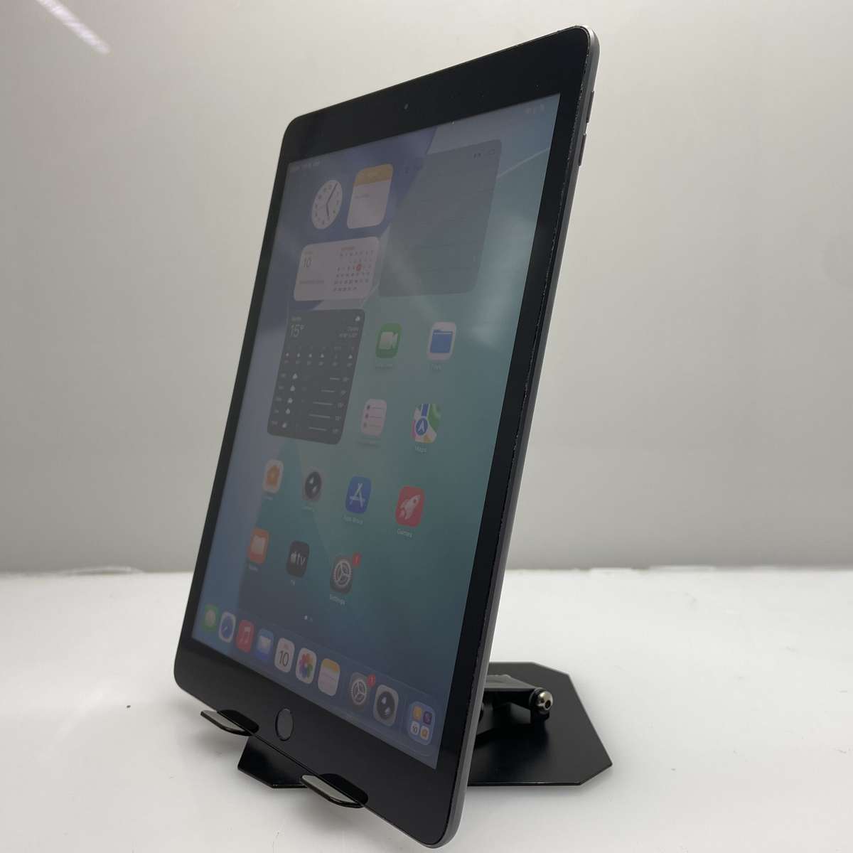Apple iPad 10.2" 9th Gen 64GB (WiFi Only) Space Grey (3 Month Warranty) - LCD Marks