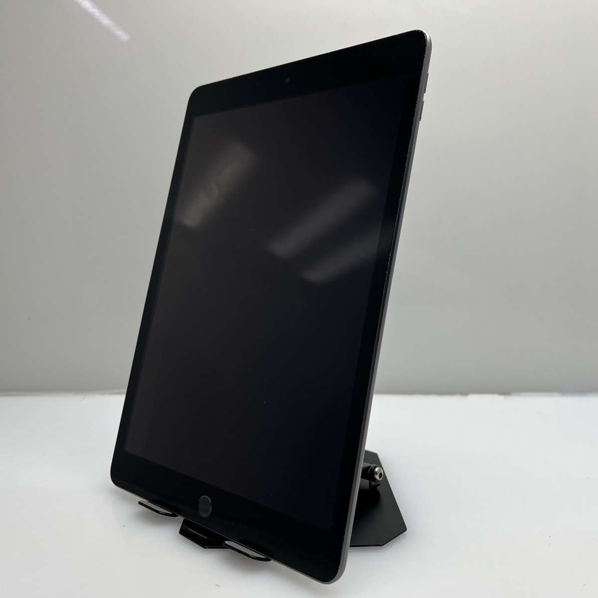 Apple iPad 10.2" 9th Gen 64GB (WiFi Only) Space Grey - (Grade B)