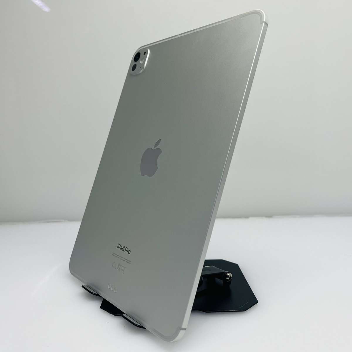 Apple iPad Pro M4 11" 256GB (WiFi Only) Silver - (Grade B)