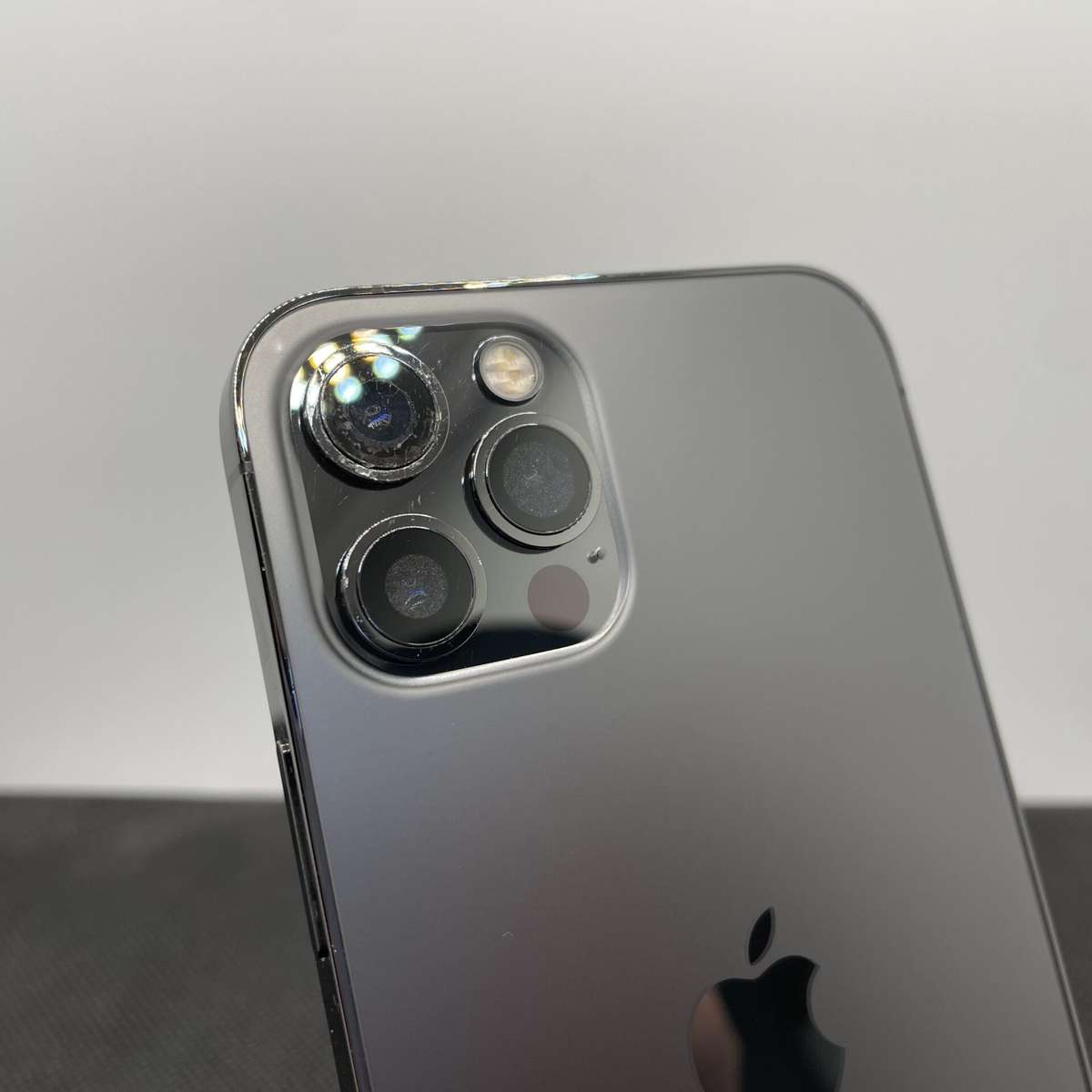 Apple iPhone 12 Pro 128GB Graphite - No Face ID | Bright Spots | Blurry Camera - (Grade B)