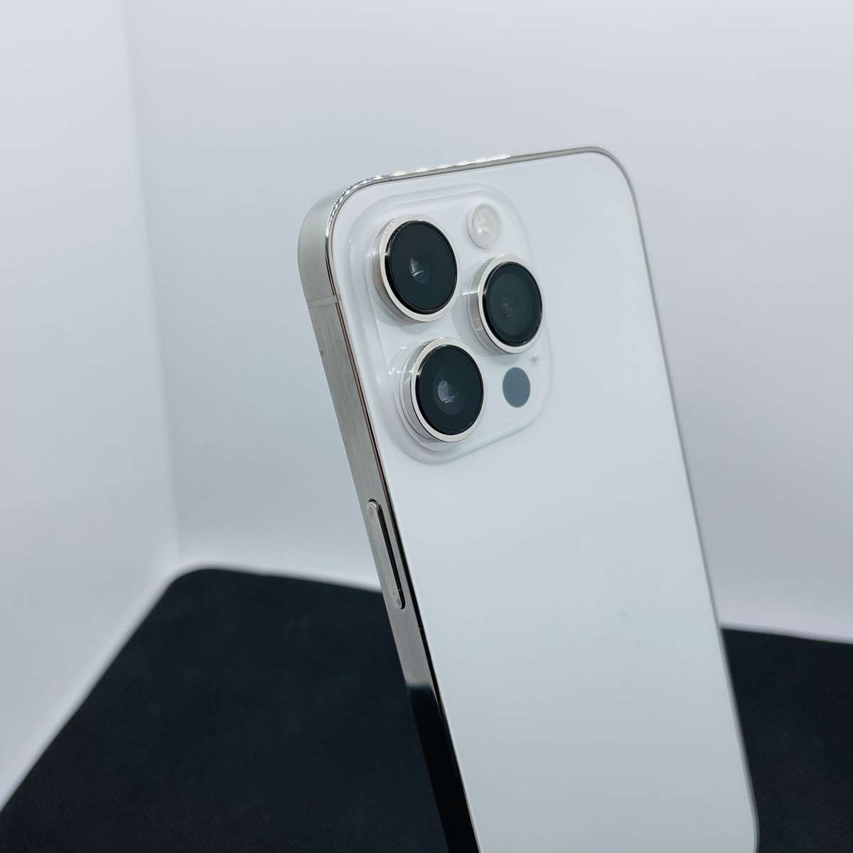 Apple iPhone 14 Pro Max 512GB Silver (Grade B) - No Face ID