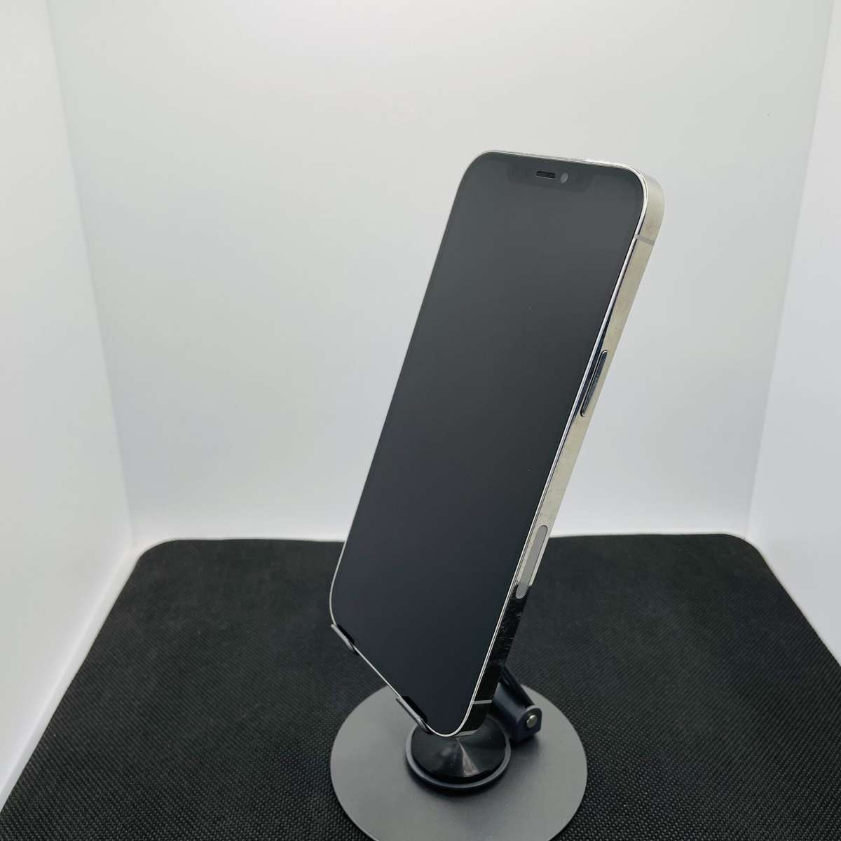 Apple iPhone 12 Pro Max 128GB Silver  (Grade B)