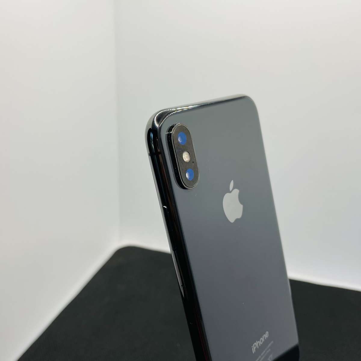 Apple iPhone X 64GB Space Gray (Grade B) - No Face ID