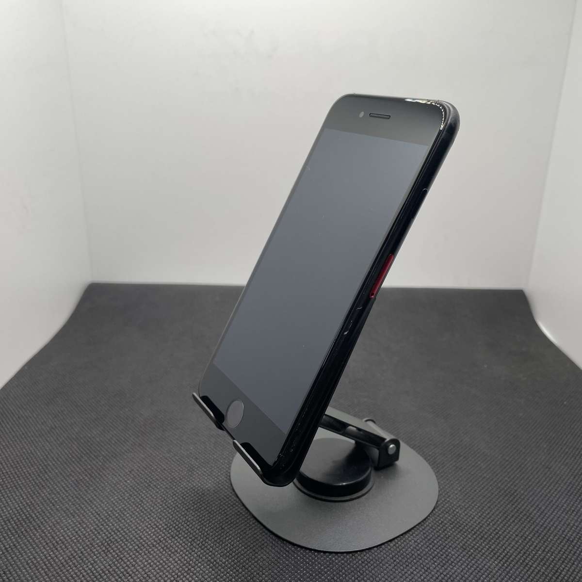 Apple iPhone SE (2020) Black 64GB - No Touch ID