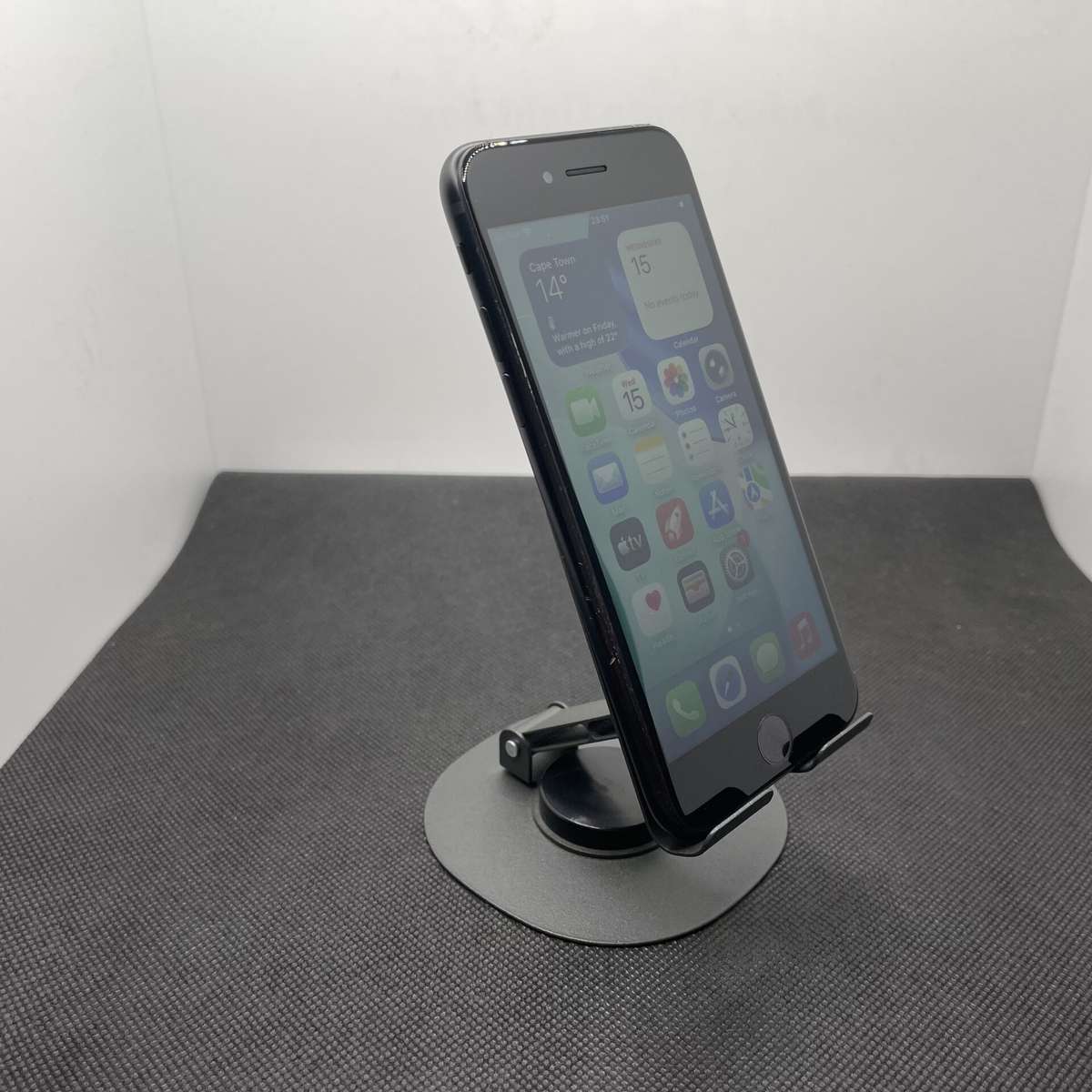 Apple iPhone SE (2020) Black 64GB - No Touch ID