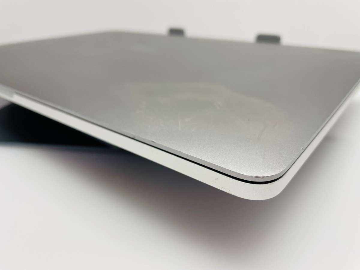 Apple MacBook Pro 15-Inch Core i7 2.60GHz (Touch/2019) 16GB RAM 256GB SSD Grey/Silver - (Gr...