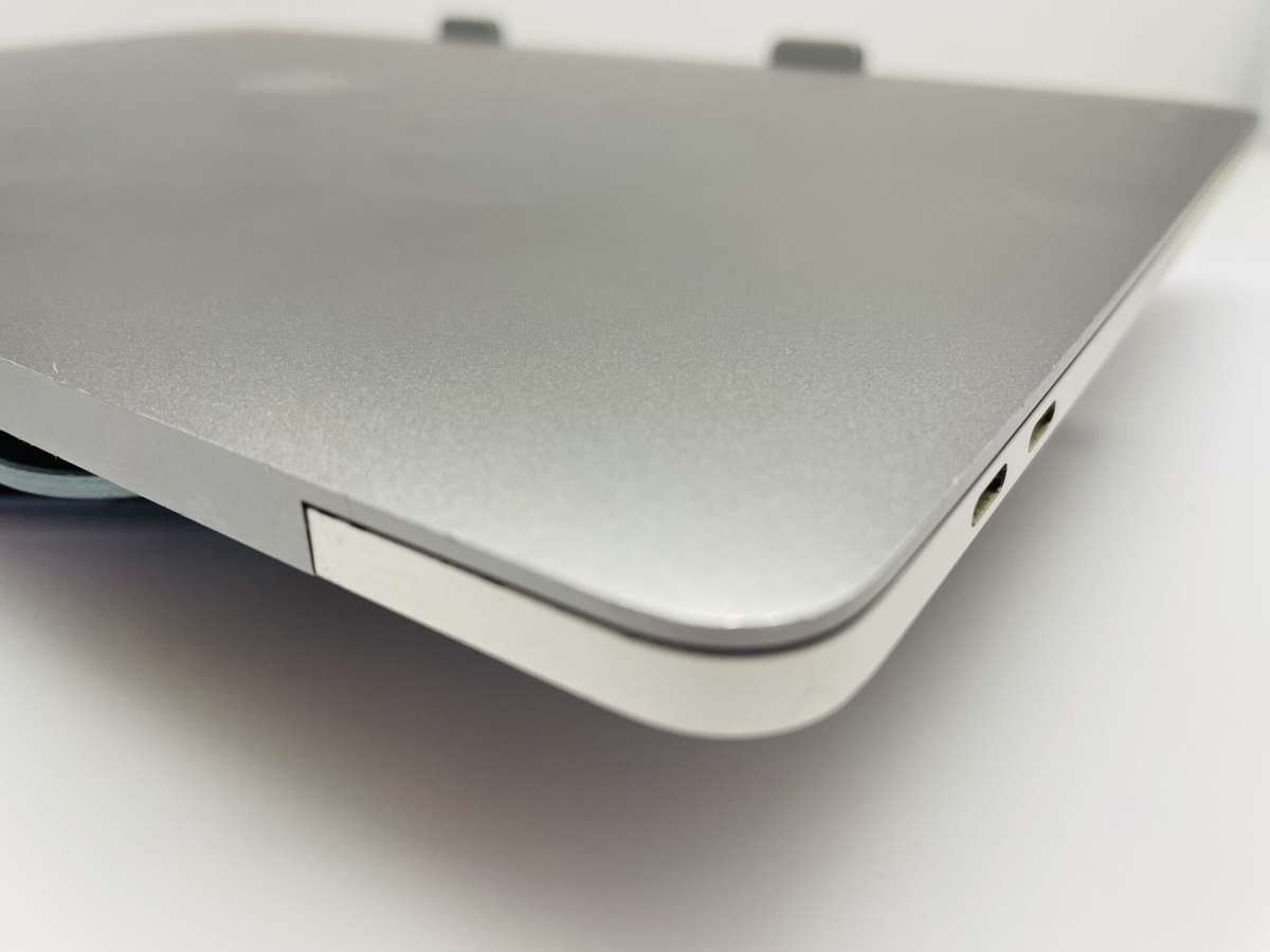 Apple MacBook Pro 15-Inch Core i7 2.60GHz (Touch/2019) 16GB RAM 256GB SSD Grey/Silver - (Gr...