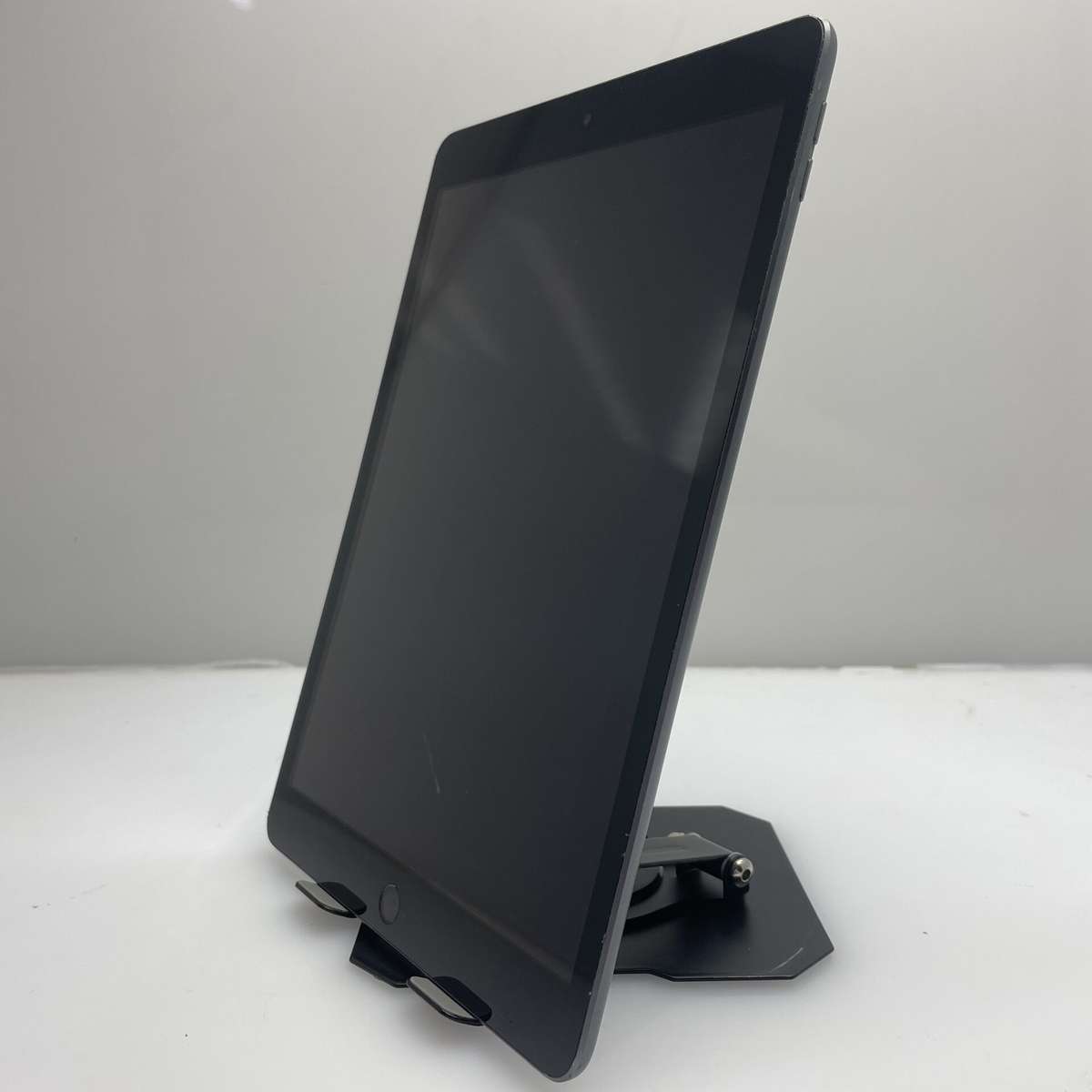 Apple iPad 10.2" 9th Gen 64GB (Wifi Only) Space Grey (3 Month Warranty) - LCD Marks