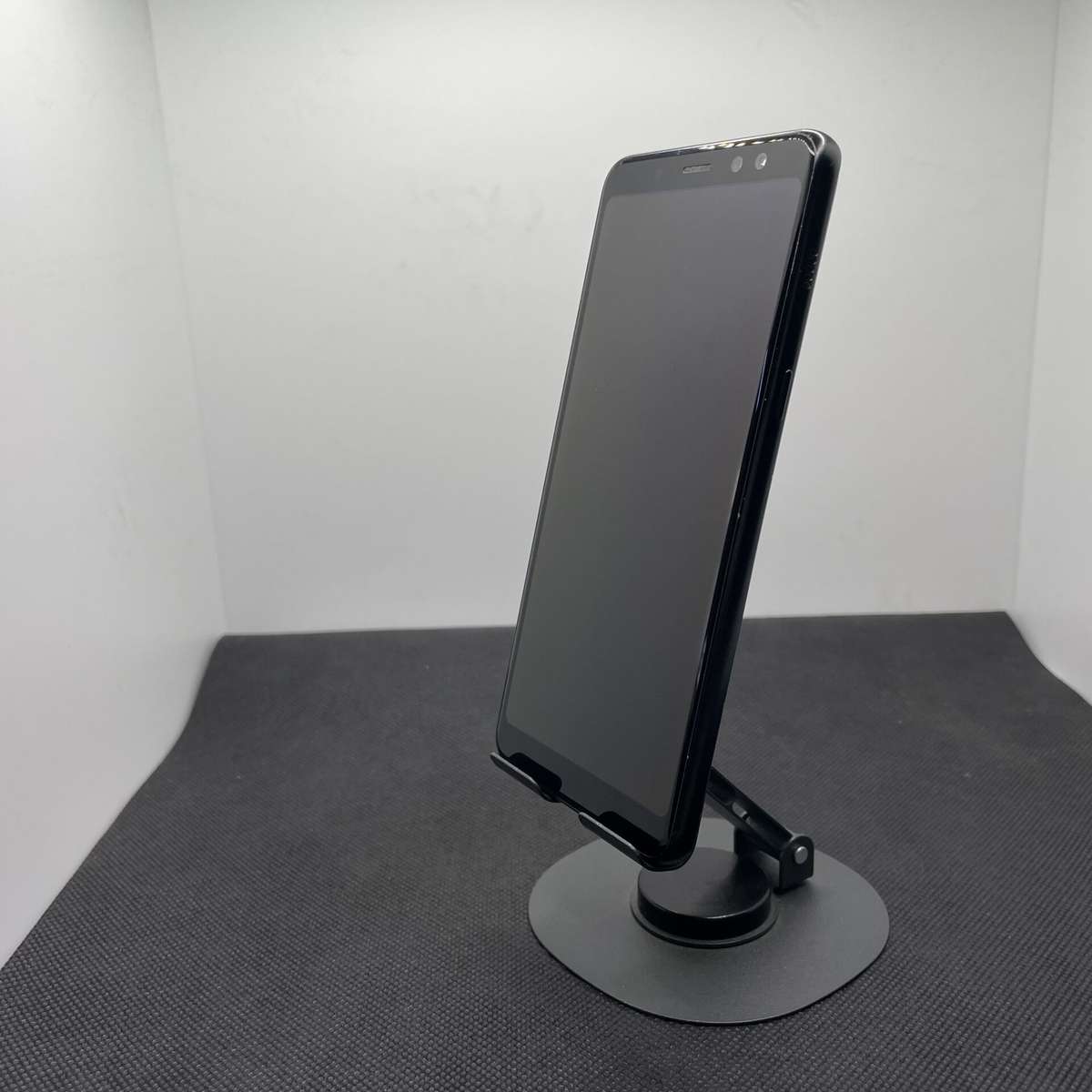 Samsung Galaxy A8 (2018) - (Grade C)