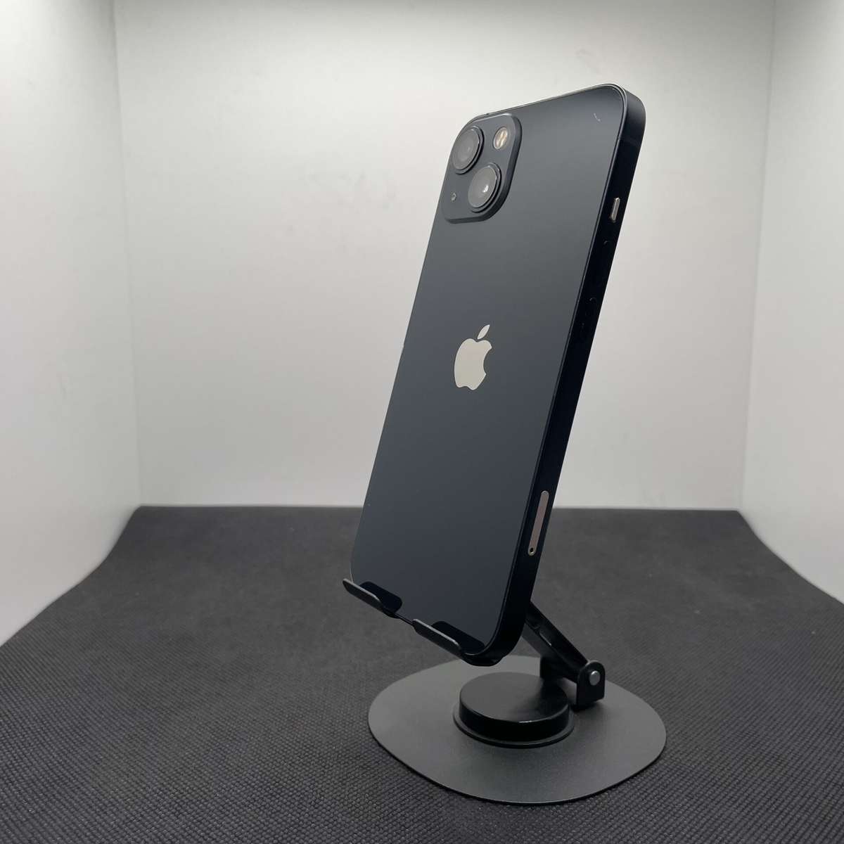 Apple iPhone 13 256GB Midnight (Grade B) - Small Dead Pixel