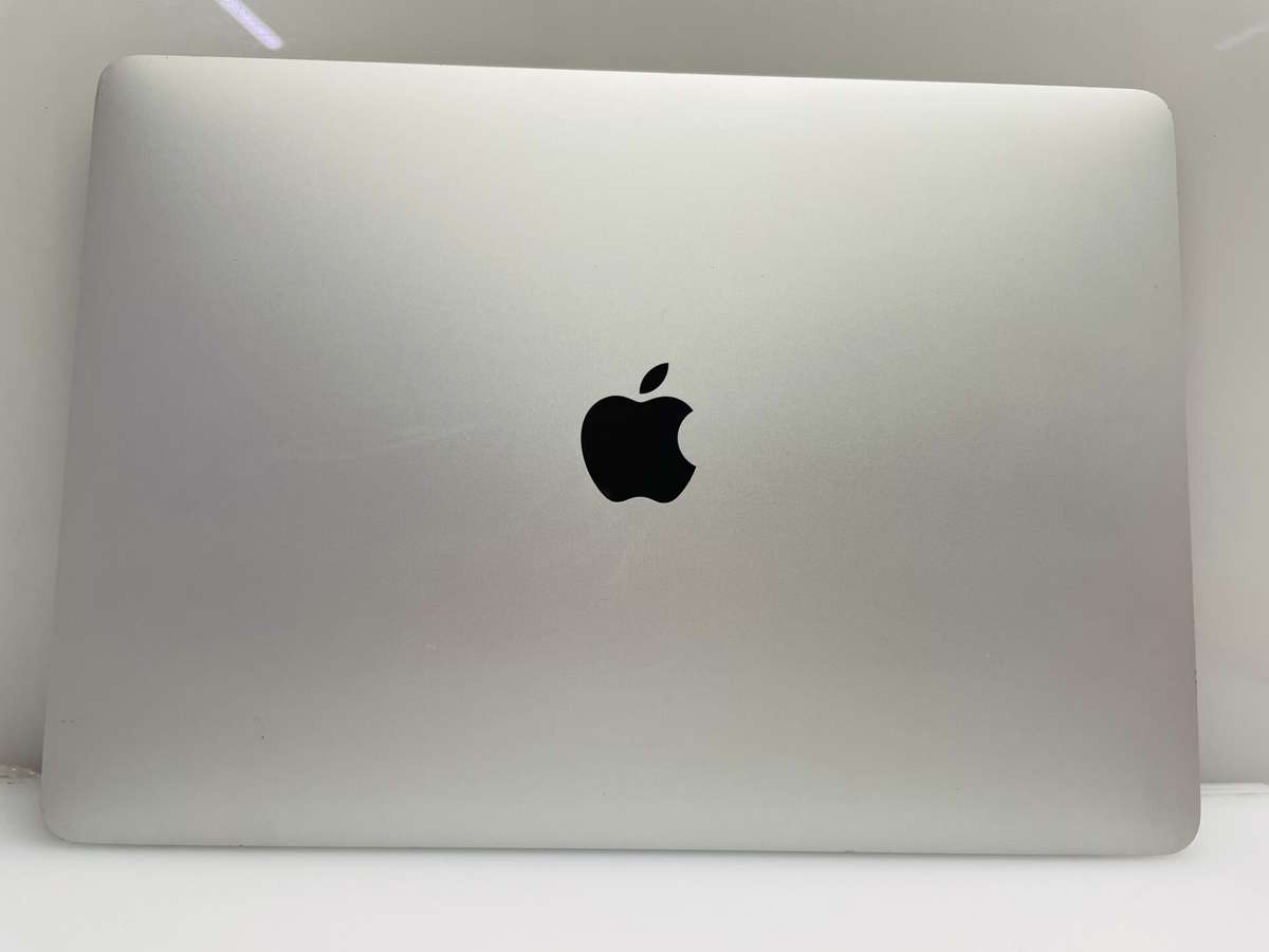 Apple MacBook Air M1 13-Inch 8 CPU/7 GPU (2020) 8GB RAM 256GB SSD Silver - (Grade B)