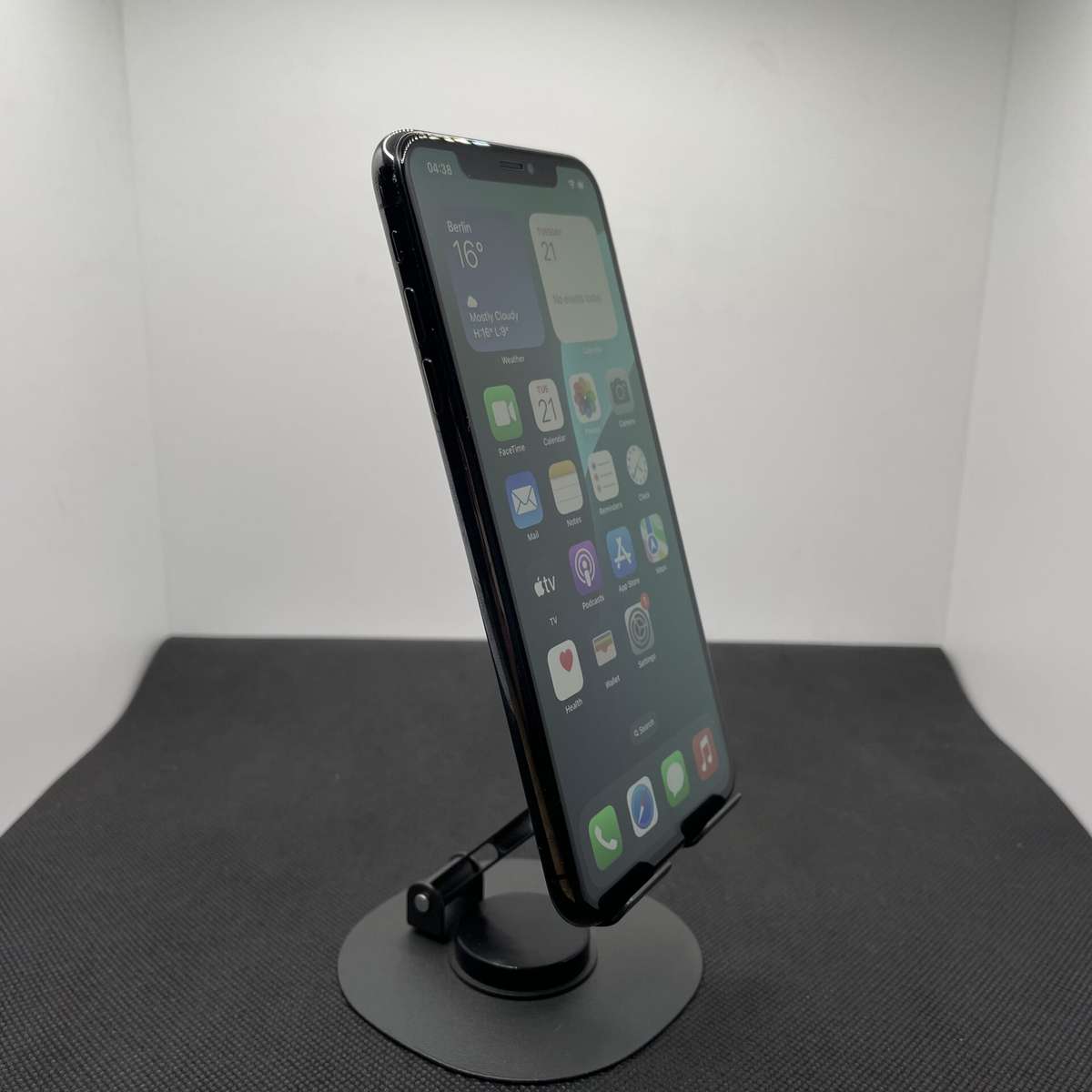 Apple iPhone Xs 64GB Space Gray - (Grade B)
