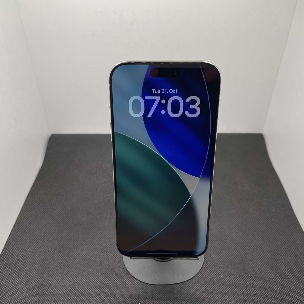 Apple iPhone 16 Pro Max 256GB Natural Titanium - (Grade B)