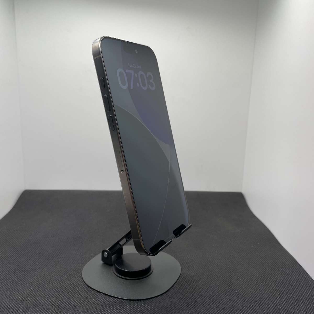 Apple iPhone 16 Pro Max 256GB Natural Titanium - (Grade B)