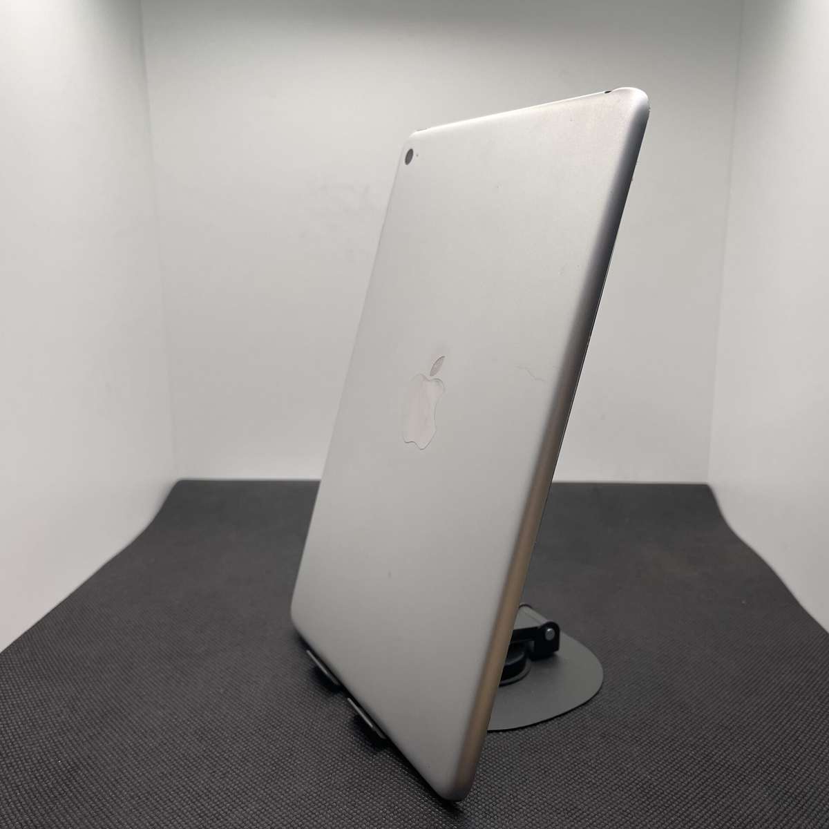 Apple iPad Mini 4 (WiFi Only) 128GB Silver - (Grade B) - No Touch ID