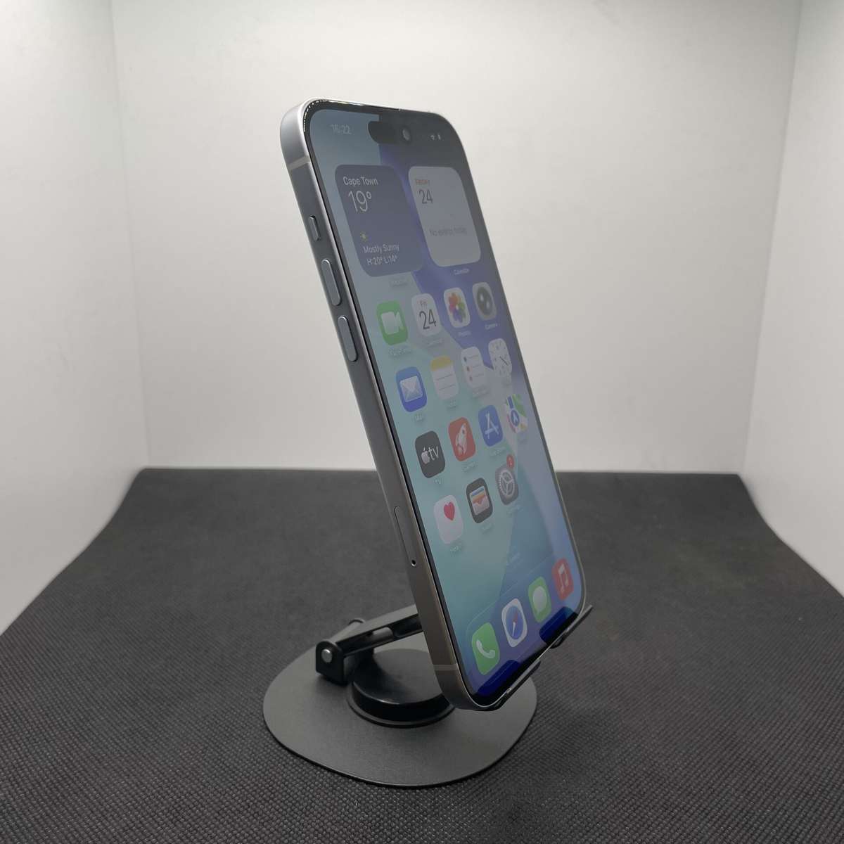 Apple iPhone 15 Plus 256GB Blue (Grade B) - Bright Spots And No Face ID