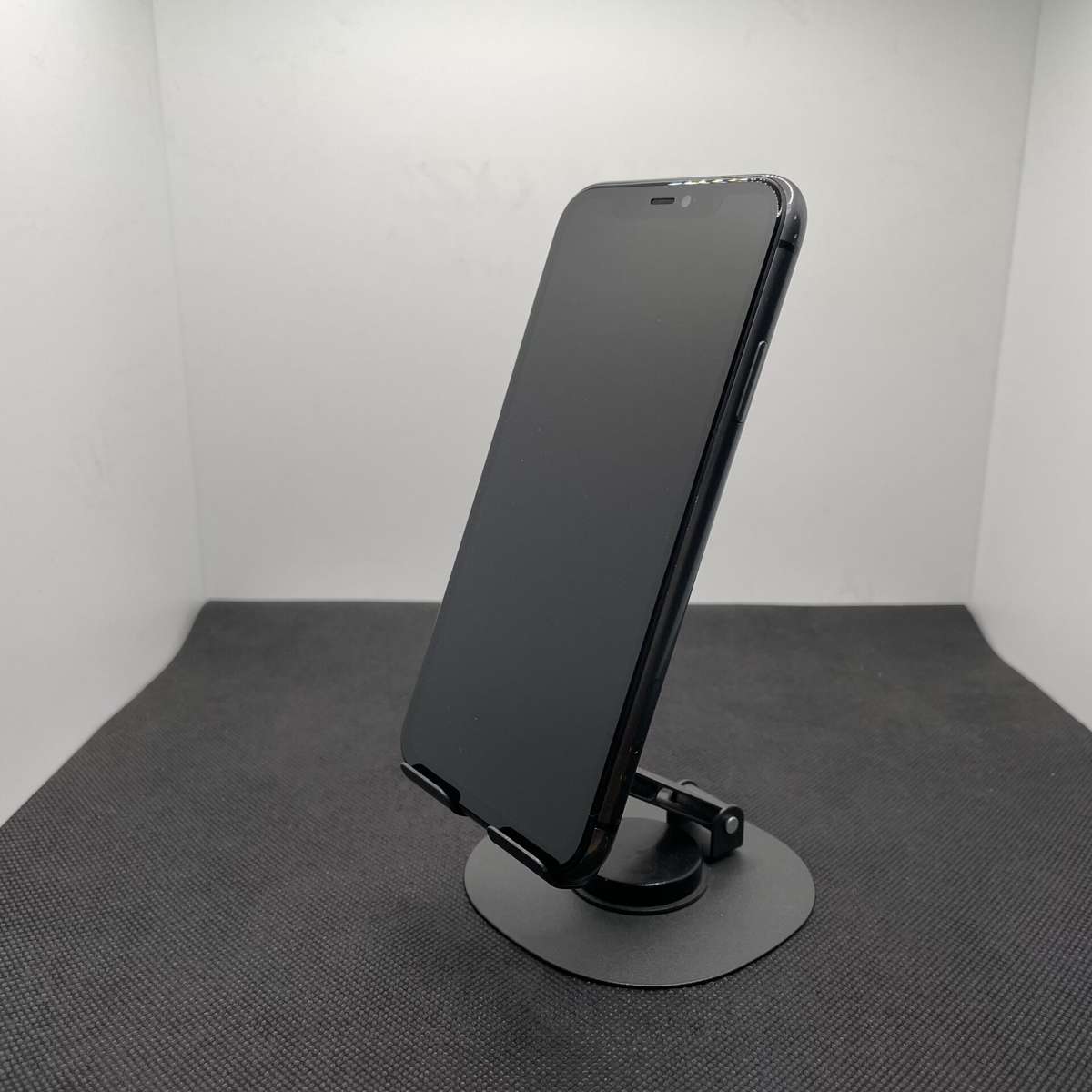 Apple iPhone 11 128GB Black (6 Month Warranty) - Chipped Camera