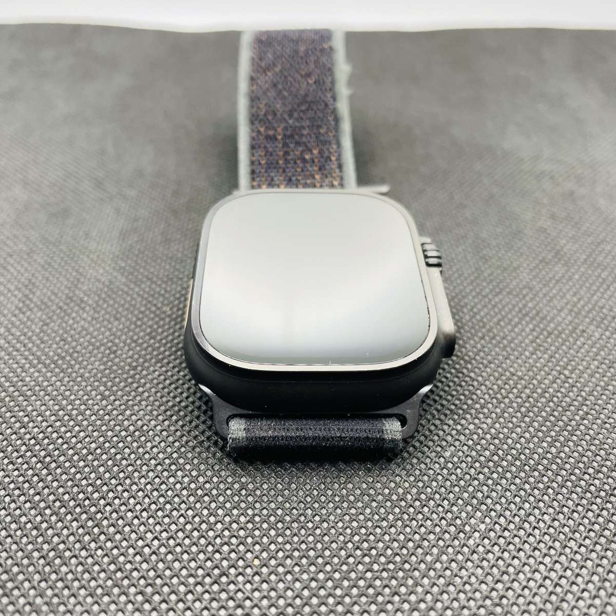 Apple Watch Ultra 2 49mm LTE Black Titanium (Grade B)  With Black Nylon Straps