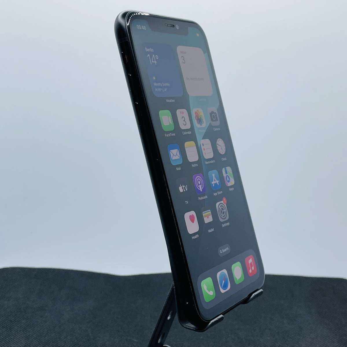 Apple iPhone XR 64GB Black (3 Month Warranty)