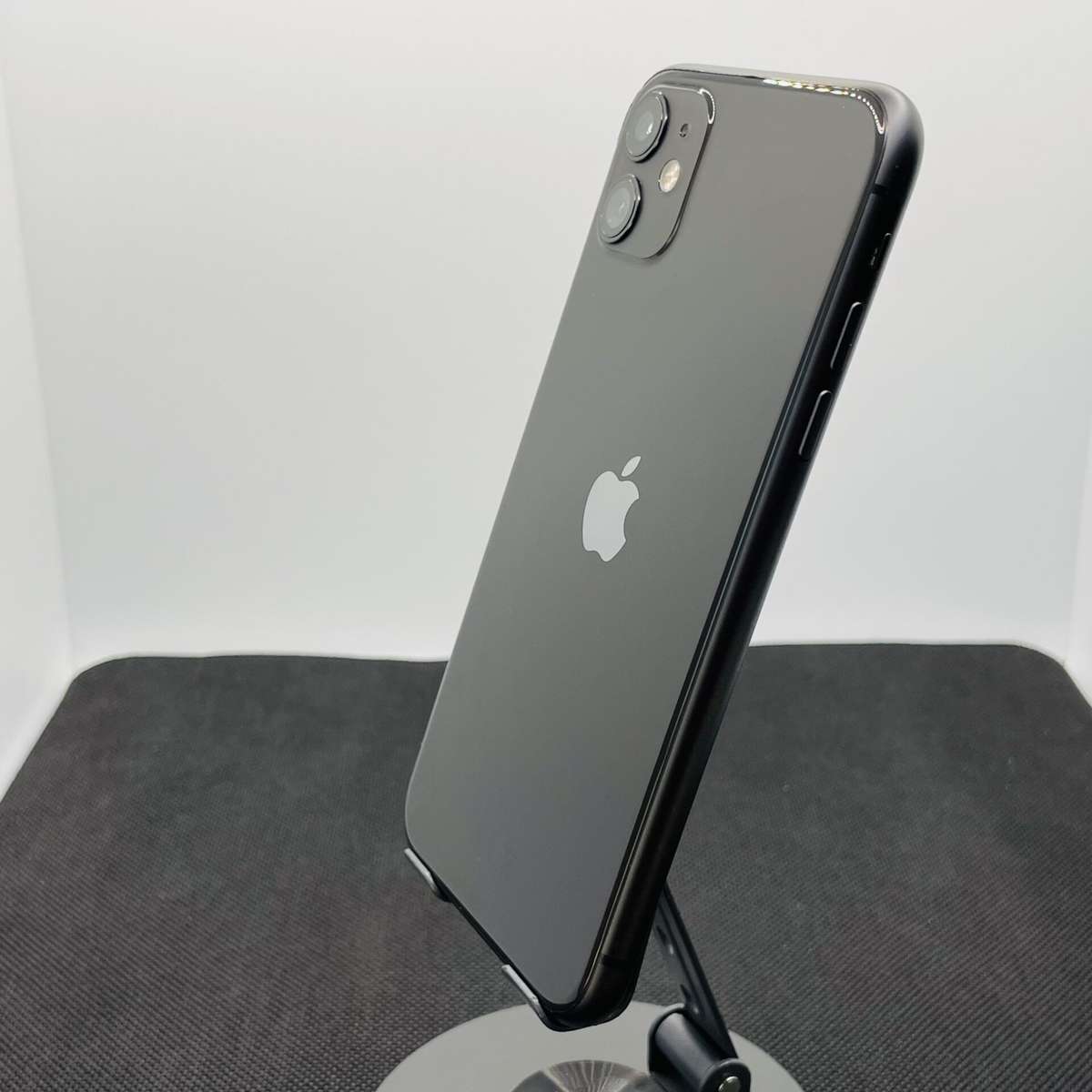 Apple iPhone 11 256GB Black (6 Month Warranty)