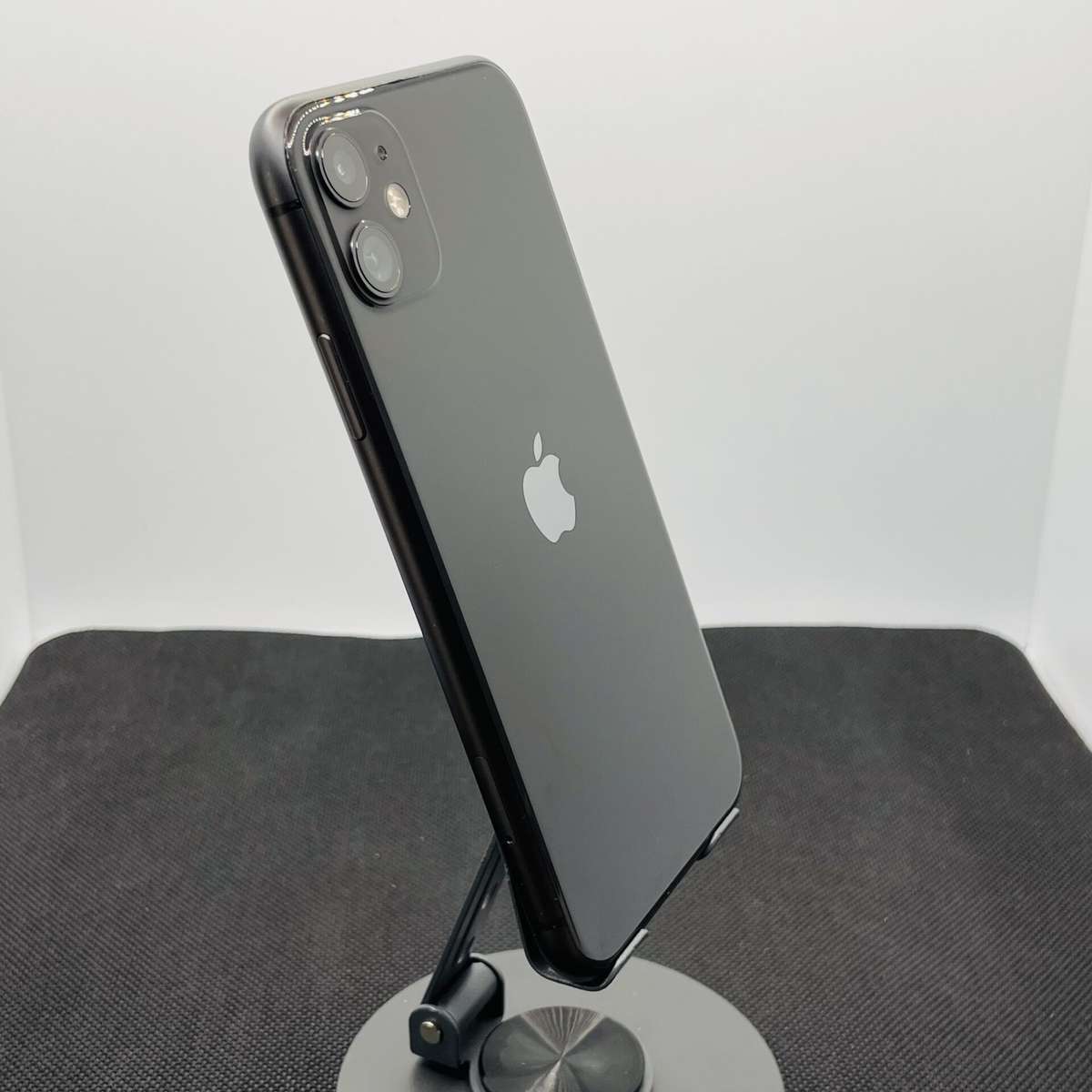 Apple iPhone 11 256GB Black (6 Month Warranty)