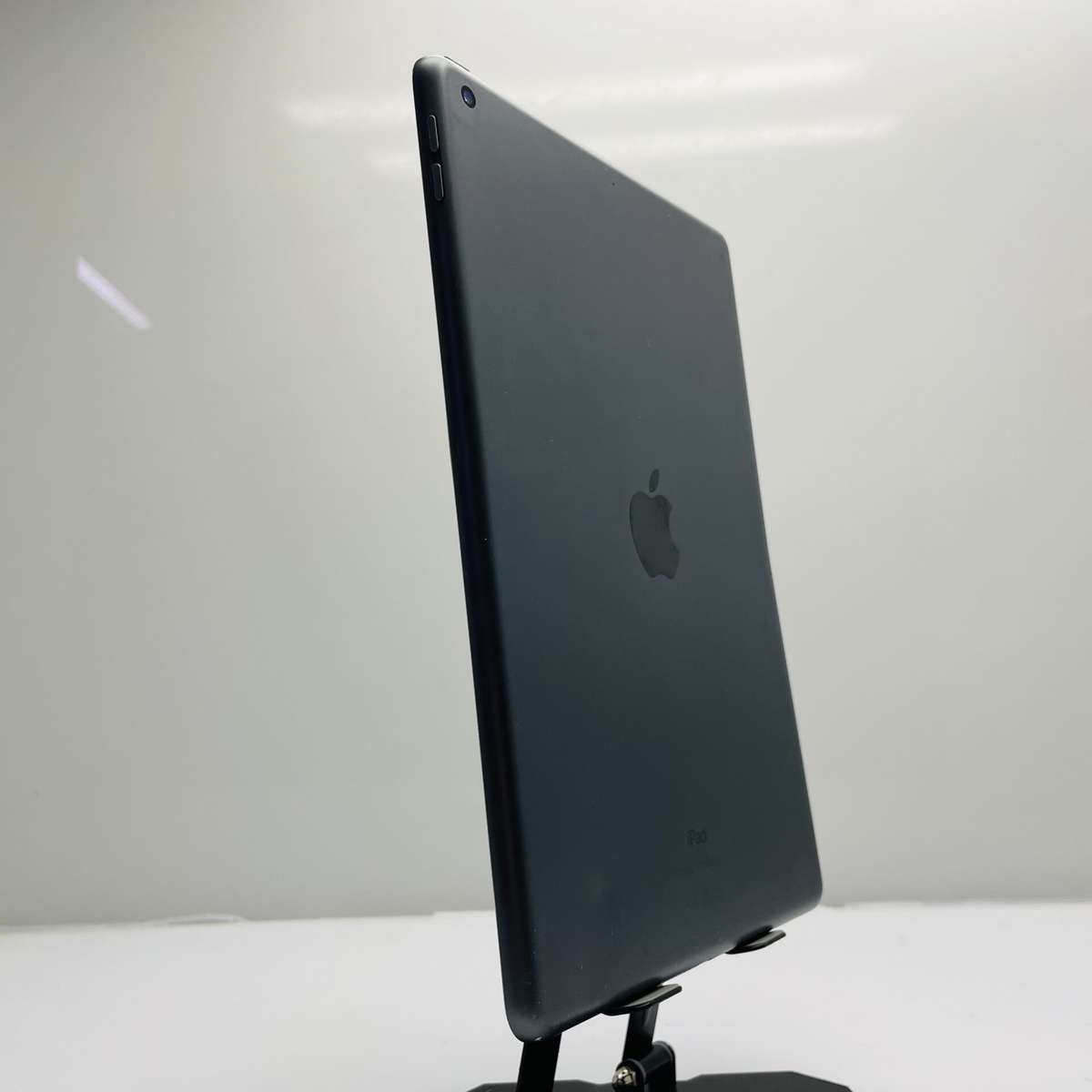 Apple iPad 10.2 8th Gen 128GB (Wifi Only) Space Gray  No Touch ID