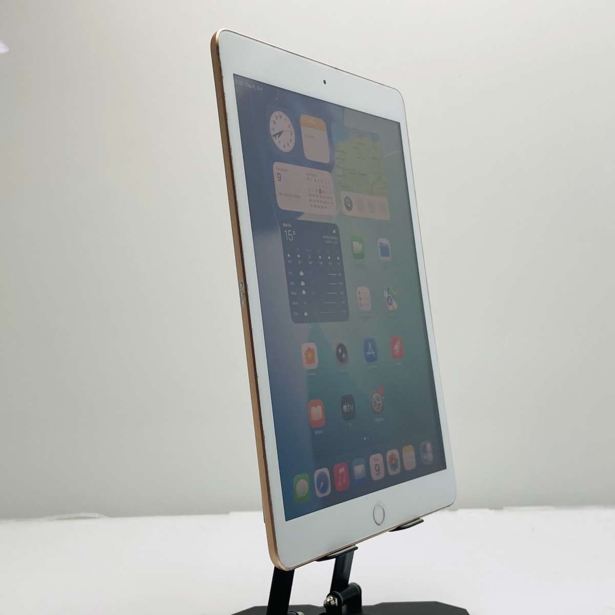 Apple iPad 10.2 8th Gen 32GB (Wifi Only) Gold  No Touch ID