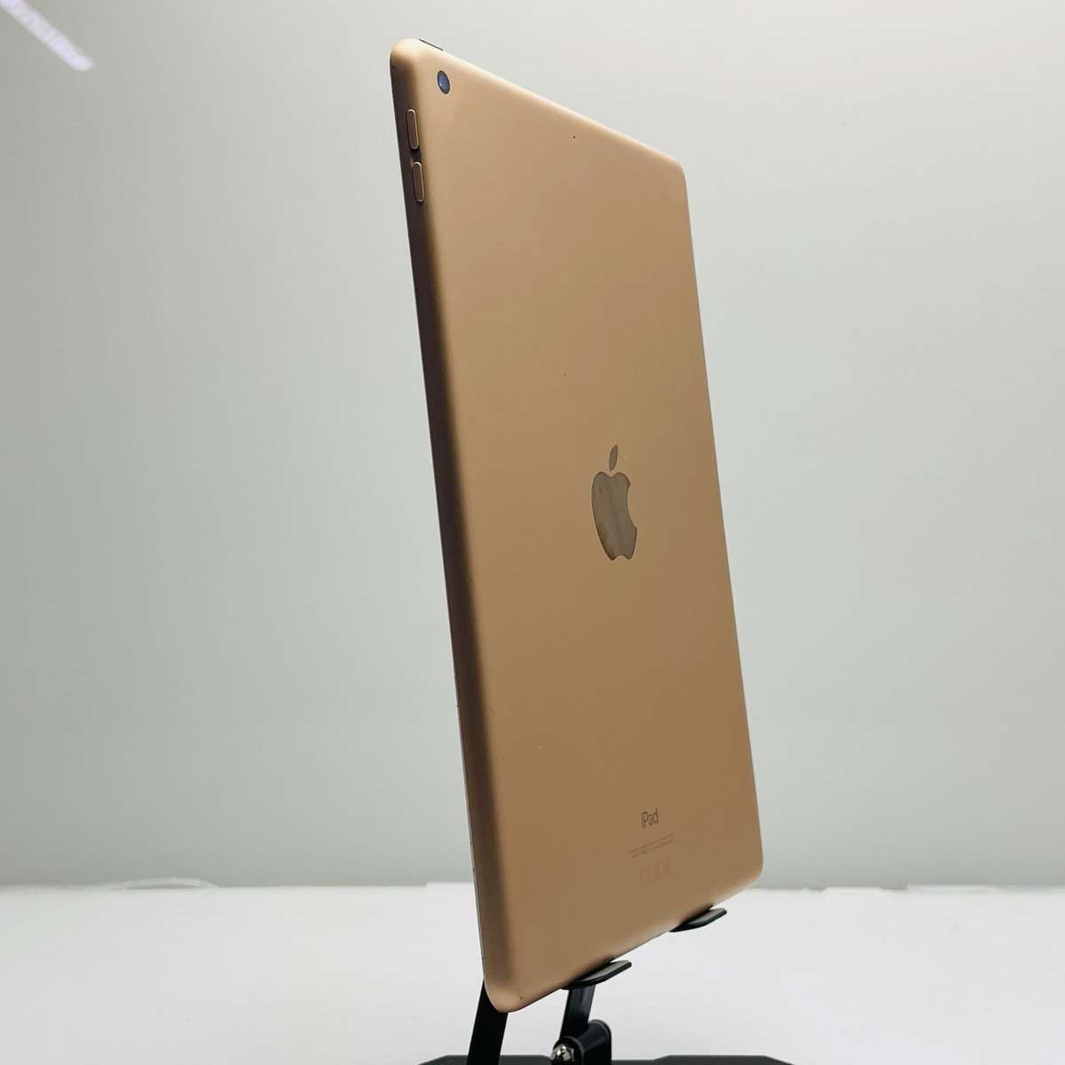 Apple iPad 10.2 8th Gen 32GB (Wifi Only) Gold  No Touch ID