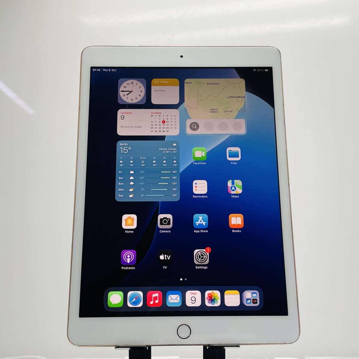 Apple iPad 10.2 7th Gen 32GB (Wifi Only) Gold  No Touch ID | Blurry Front Camera | Minor Sc...