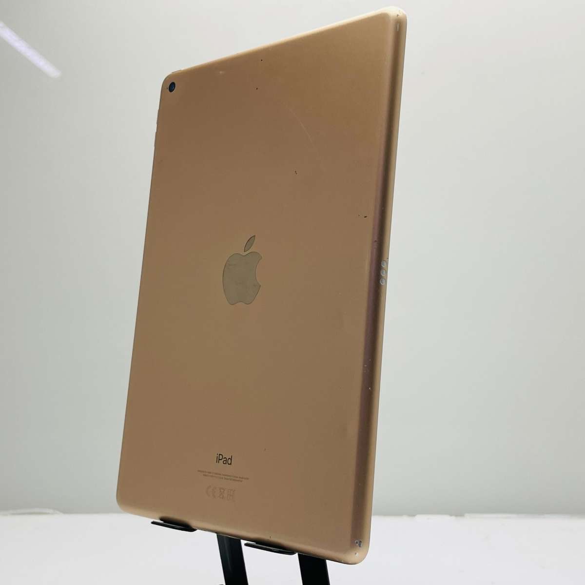 Apple iPad 10.2 7th Gen 32GB (Wifi Only) Gold  No Touch ID | Blurry Front Camera | Minor Sc...