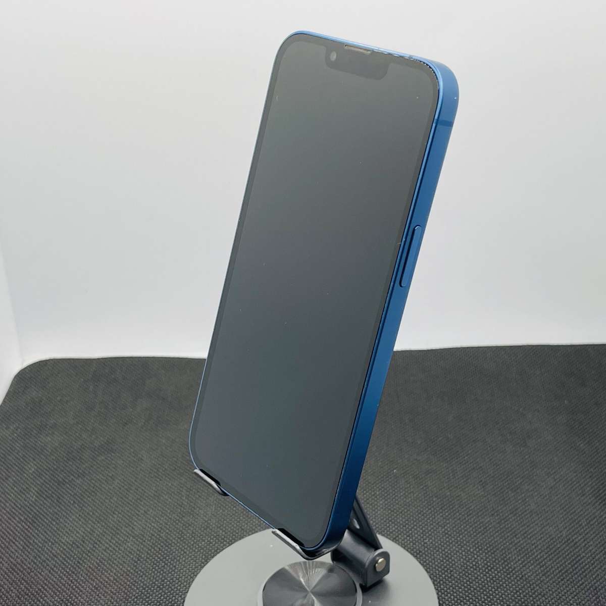 Apple iPhone 13 256GB Blue - (Grade B)