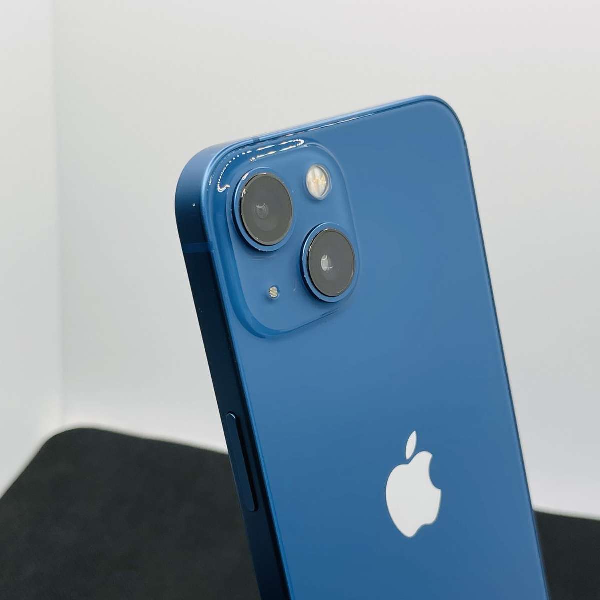 Apple iPhone 13 256GB Blue - (Grade B)