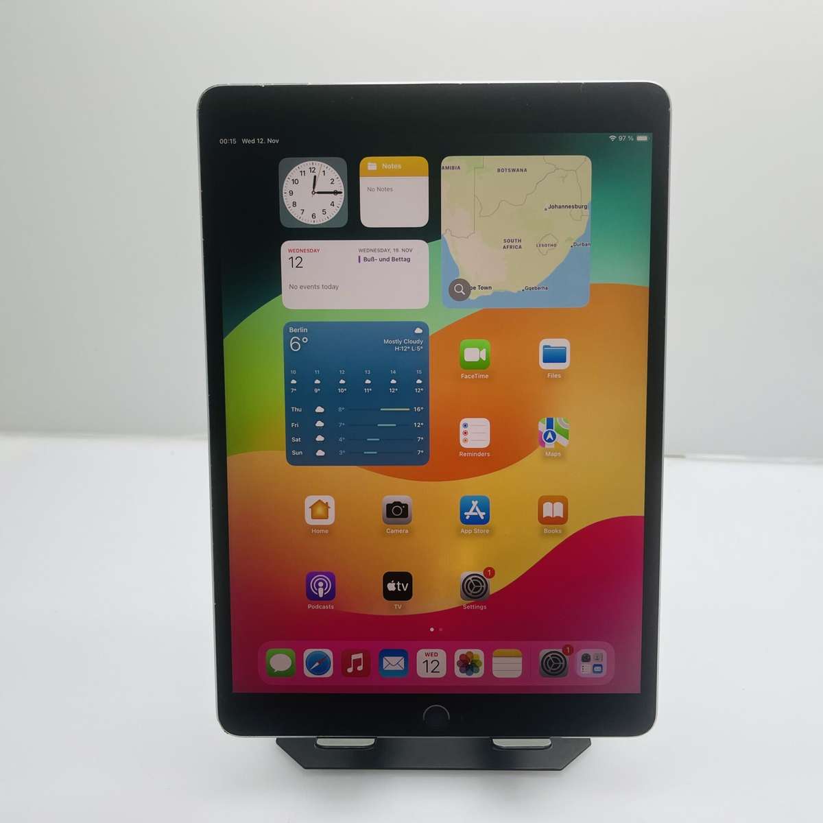 Apple iPad Pro 10.5 " (WiFi/Cell) 64GB Silver - (Grade B) - Bright Spot - No Touch ID