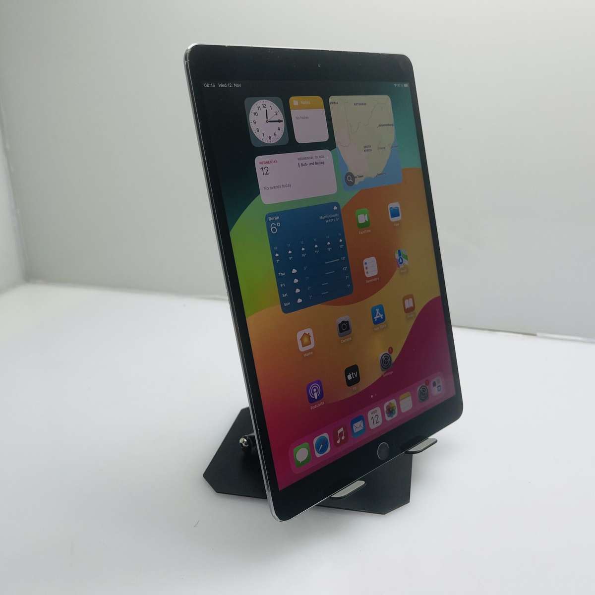 Apple iPad Pro 10.5 " (WiFi/Cell) 64GB Silver - (Grade B) - Bright Spot - No Touch ID