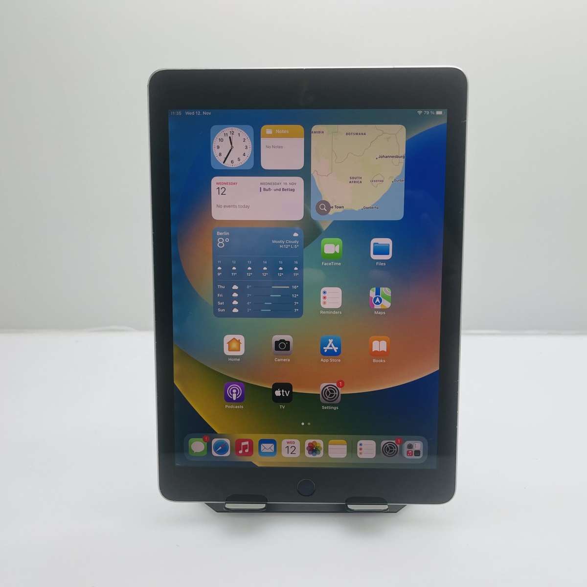 Apple iPad Pro 9.7" 1st Gen (WiFi/Cellular) 128GB Silver (Grade B) - Dim Back Light And No Touch ID