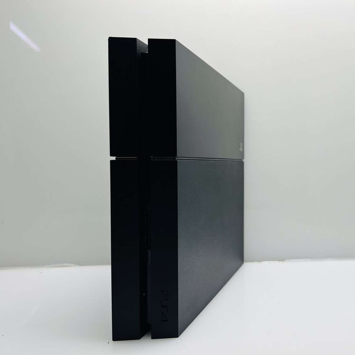 PlayStation 4 Original Black 500GB + 1 Controller + HDMI Cable + Power Cable  (Grade B)