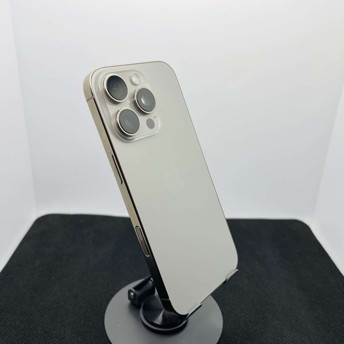 Apple iPhone 16 Pro 512GB Natural Titanium - (Grade A)