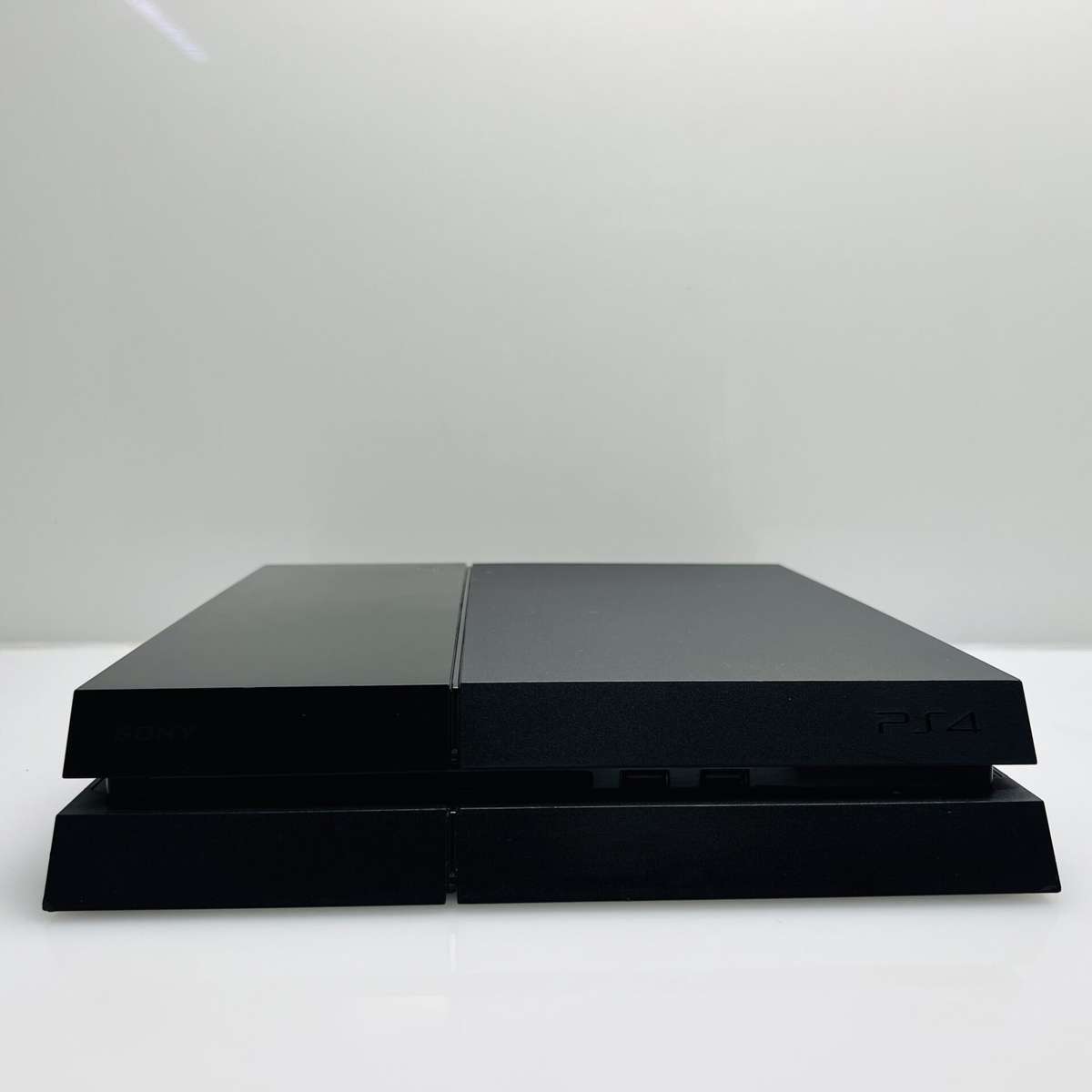 PlayStation 4 Original Black 500GB + 1 Controller + HDMI Cable + Power Cable  (Grade B)