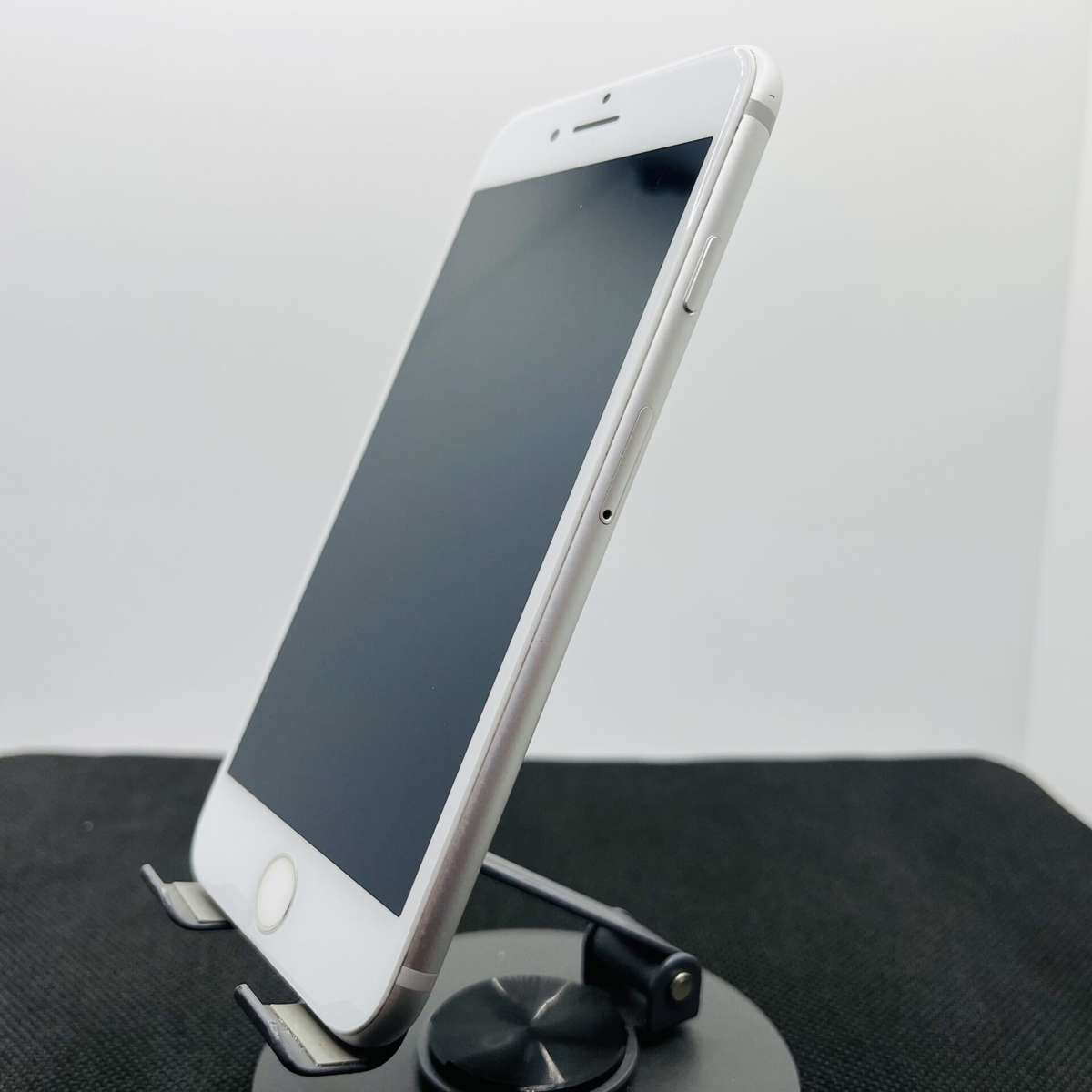 Apple iPhone 7 32GB Silver  (Grade B)