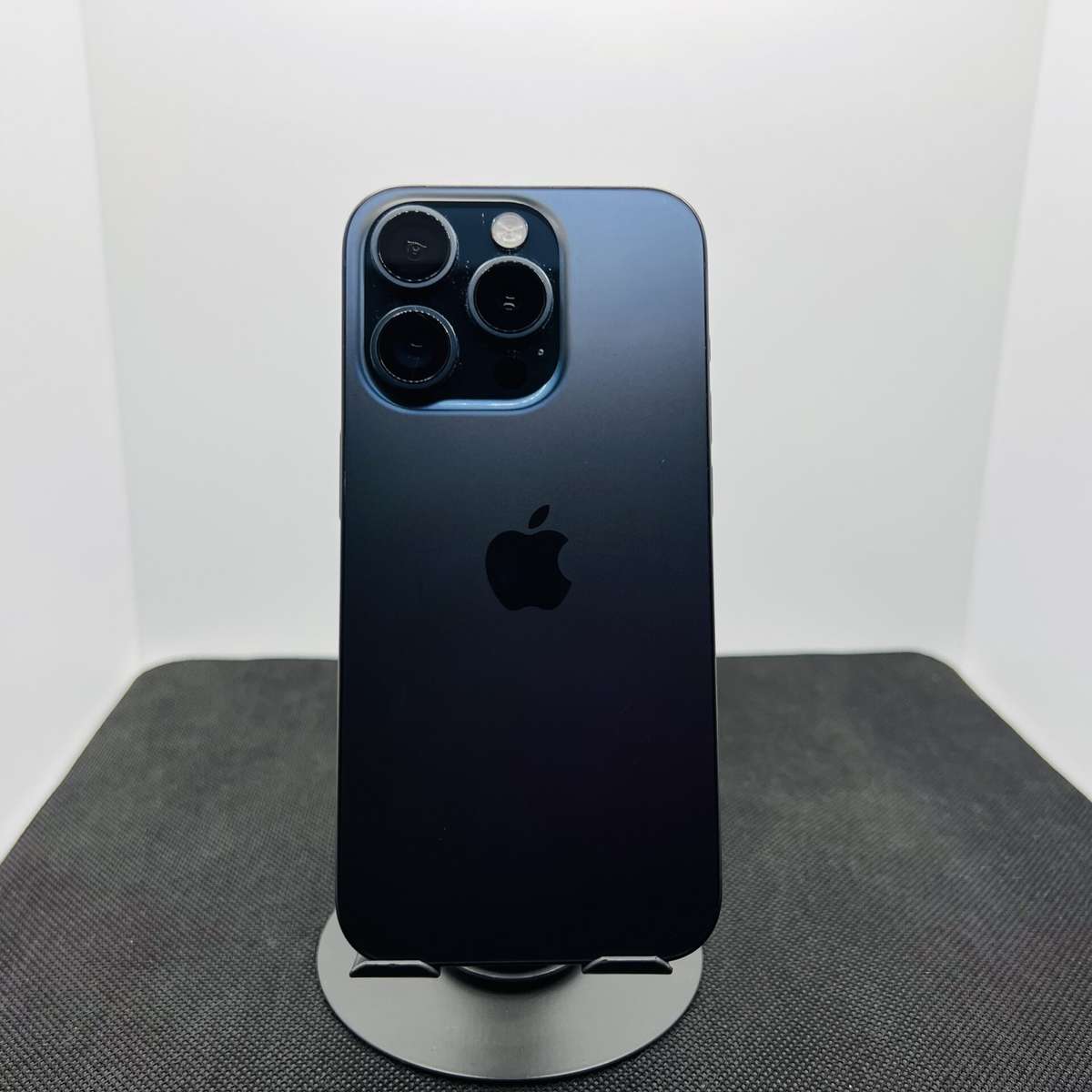 Apple iPhone 15 Pro 128GB Blue Titanium  (Grade B)