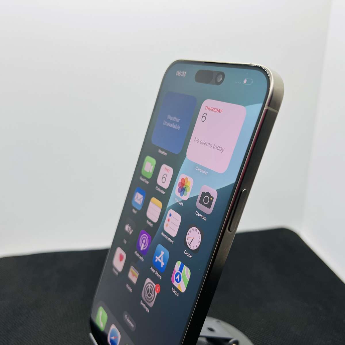 Apple iPhone 15 Pro Max 256GB Natural Titanium  (Grade B)