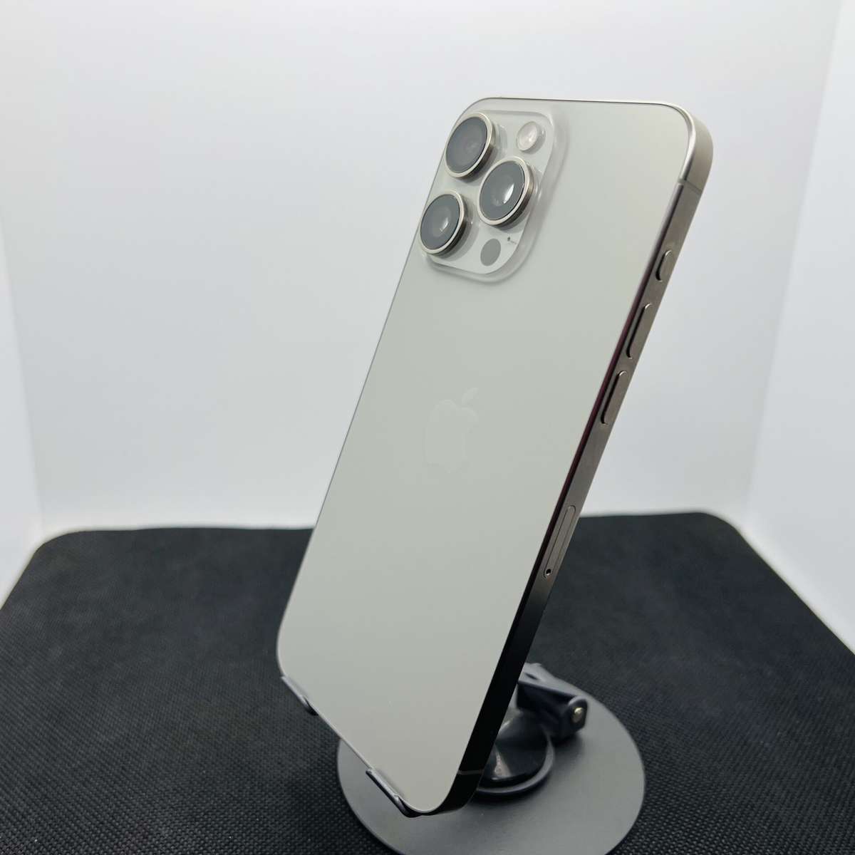 Apple iPhone 15 Pro Max 256GB Natural Titanium  (Grade B)