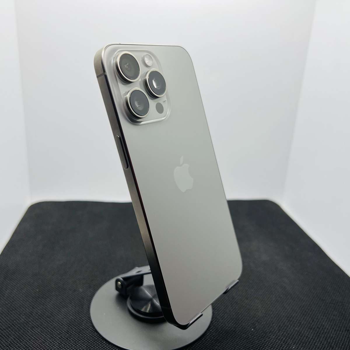 Apple iPhone 15 Pro Max 256GB Natural Titanium  (Grade B)