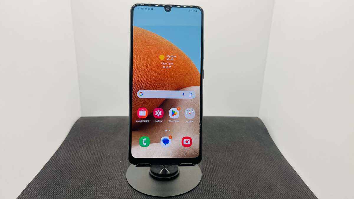 Samsung Galaxy A32 128GB Black (Grade C) - No Fingerprint ID | Cracked Screen And Camera