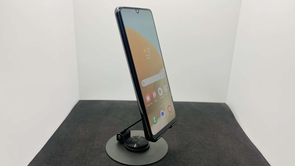 Samsung Galaxy A32 128GB Black (Grade C) - No Fingerprint ID | Cracked Screen And Camera