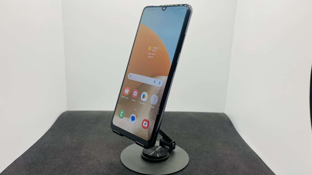 Samsung Galaxy A32 128GB Black (Grade C) - No Fingerprint ID | Cracked Screen And Camera