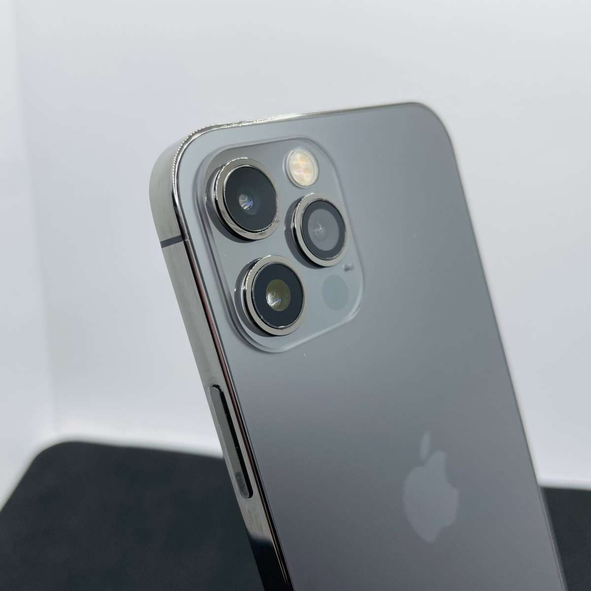 Apple iPhone 12 Pro 128GB Graphite  (Grade B)